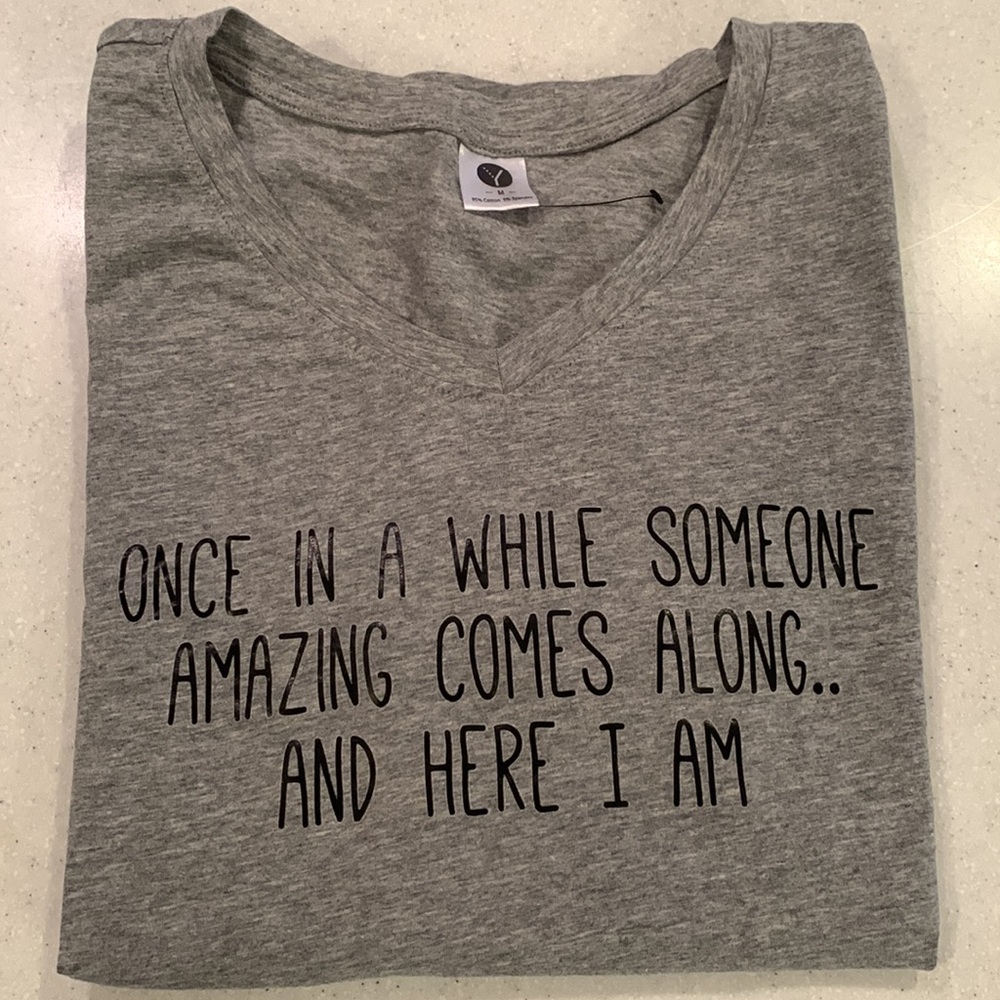 NWOT! Women’s graphic tee